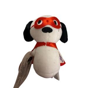 Hallmark ittybittys Snoopy Peanuts kissing bandit mask and cape tags 2022